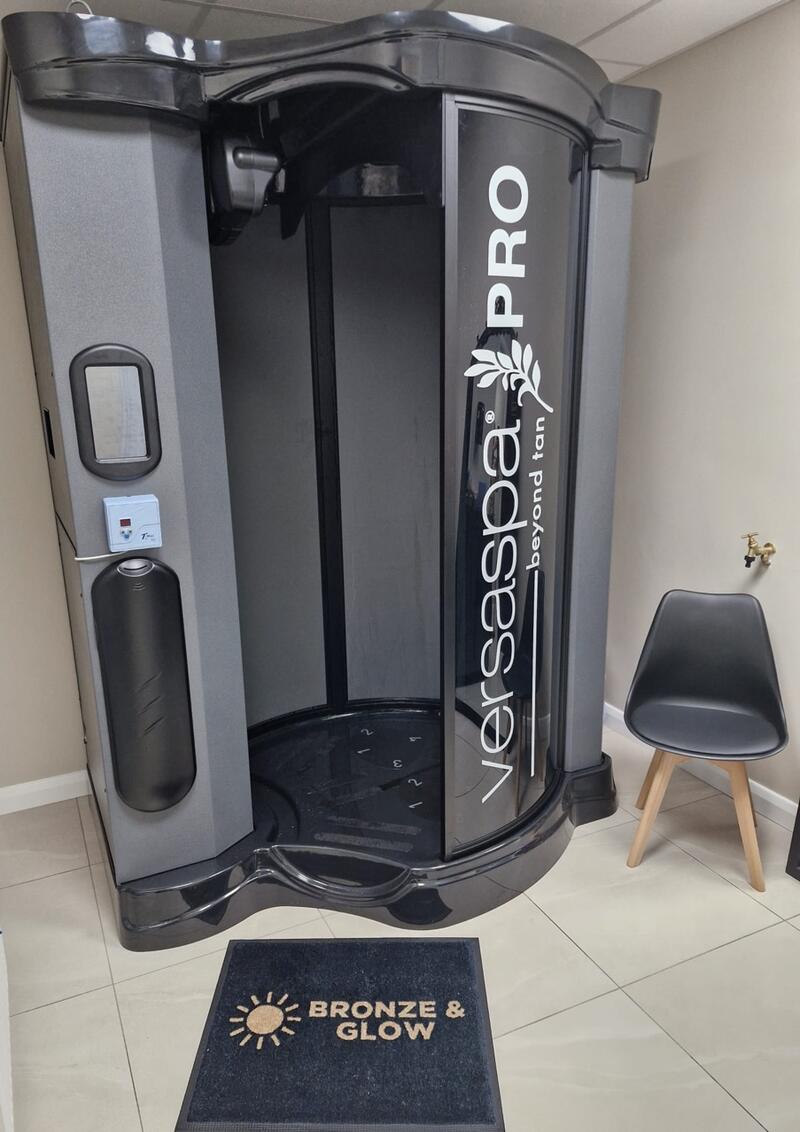 Contactless VersaSpa Pro spray tan Belfast
